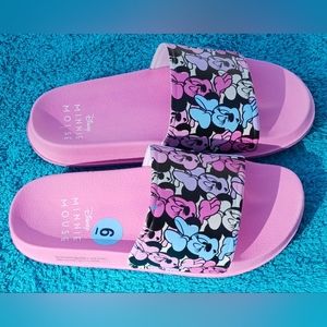 Disney Minnie Mouse pink slide sandals size 6